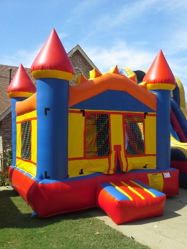 bouncing house rental in Tulsa